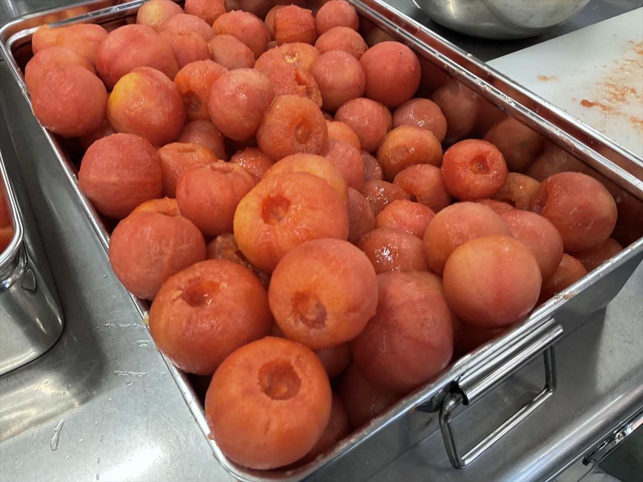 トマトの水煮缶詰 - 完成した缶詰