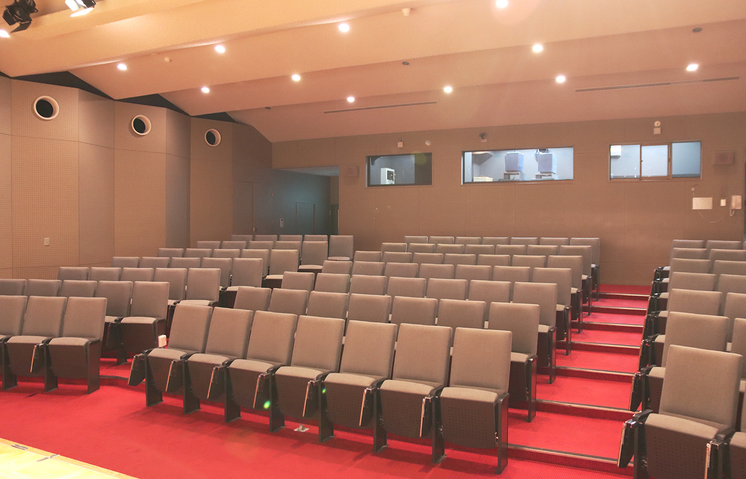 視聴覚研修室の様子